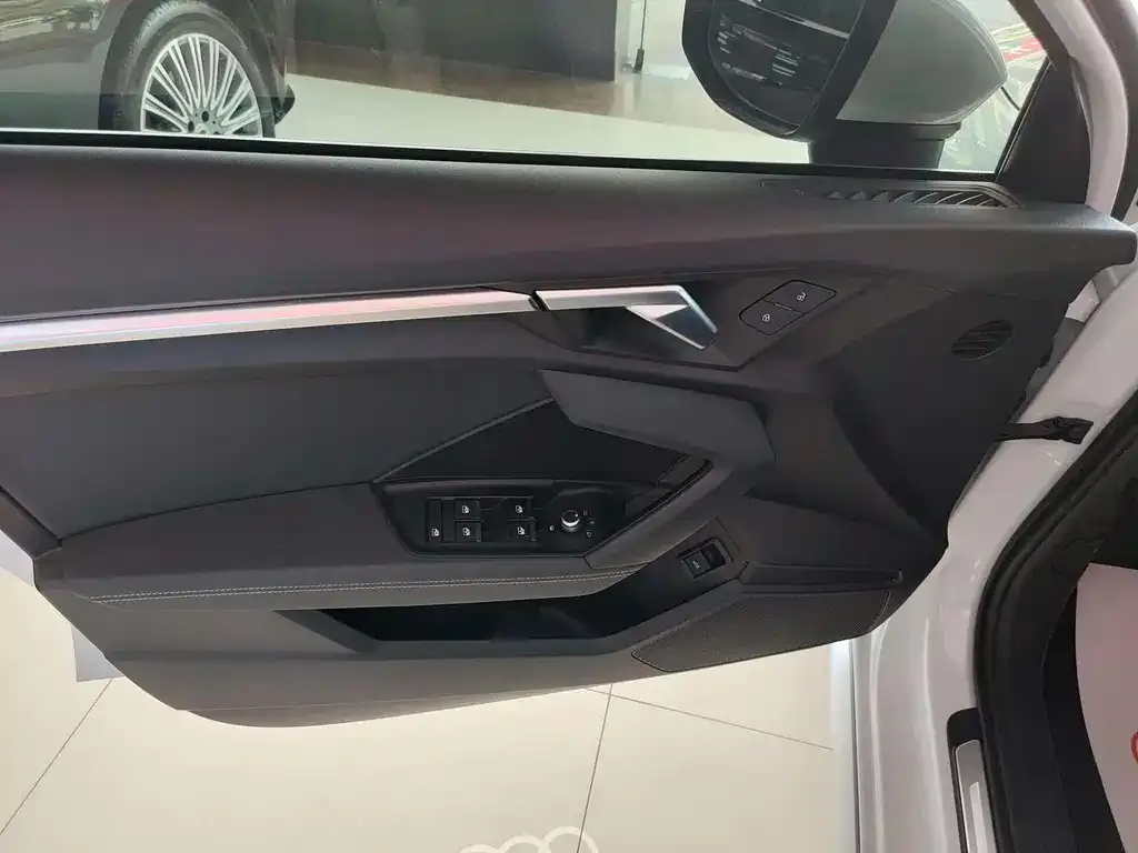 Audi A3 2023 из CN, фото 6