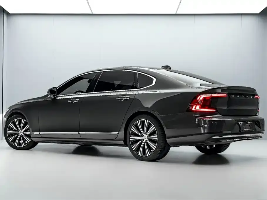 Volvo S90 2023 из CN, фото 3