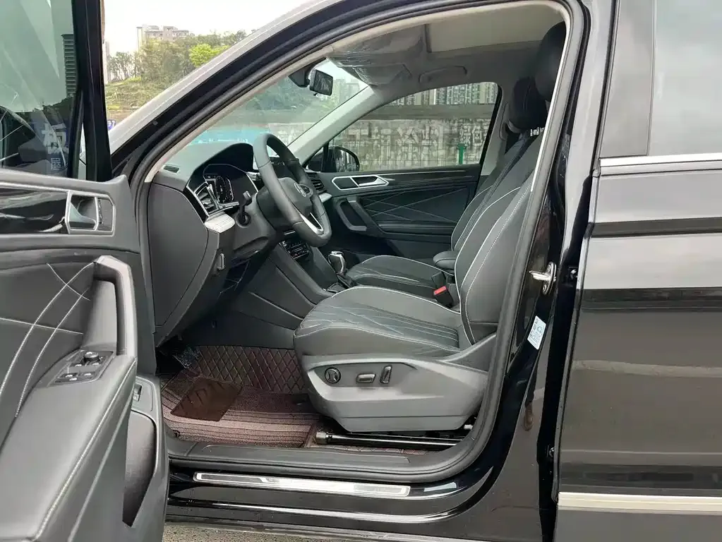 Volkswagen Tiguan L 2025 из CN, фото 4