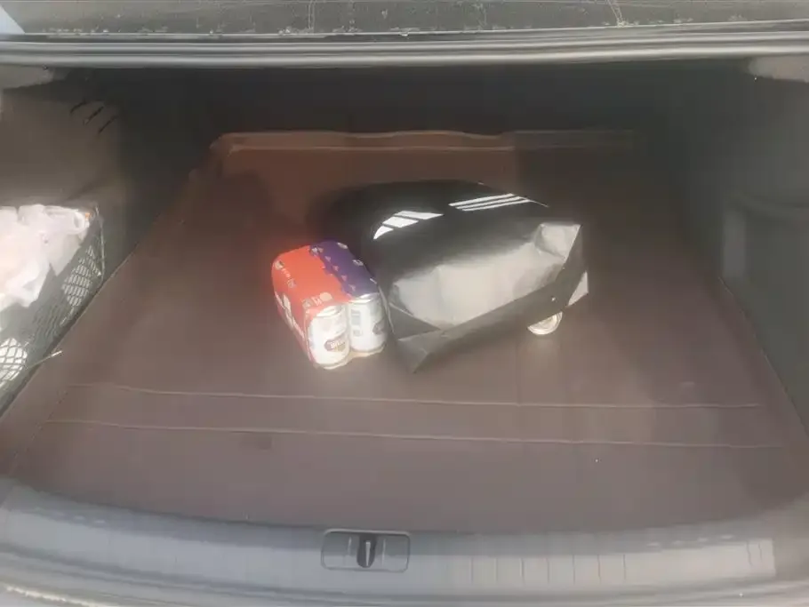 Audi A6L 2025 из CN, фото 4