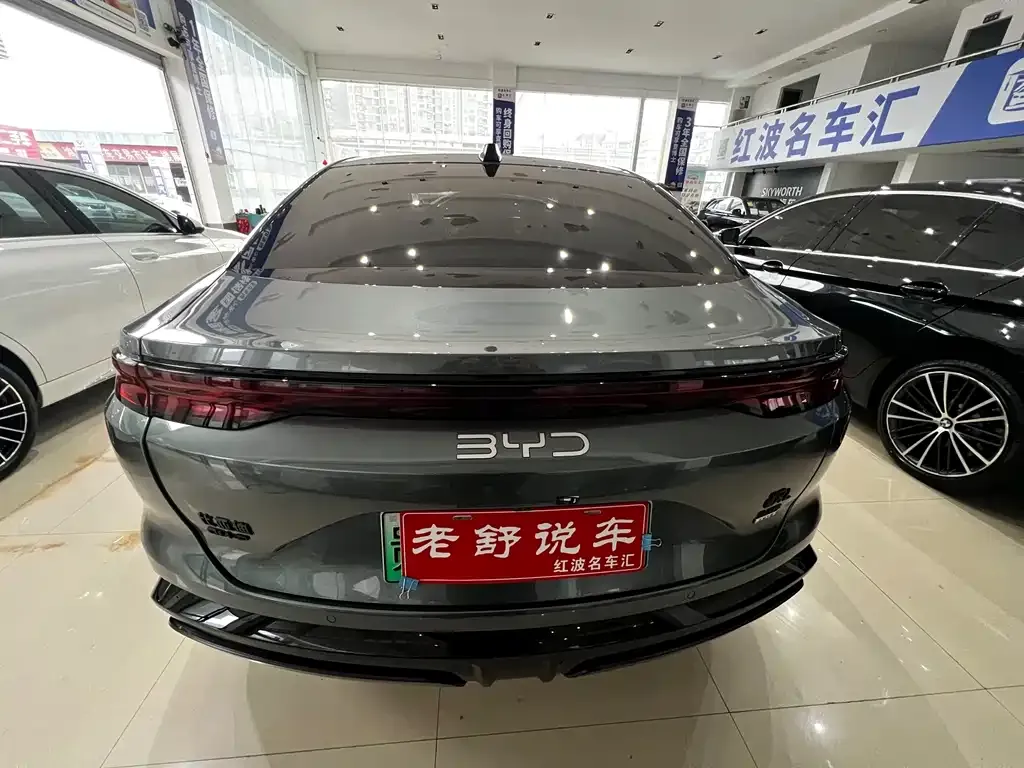 BYD Han L — фото 3