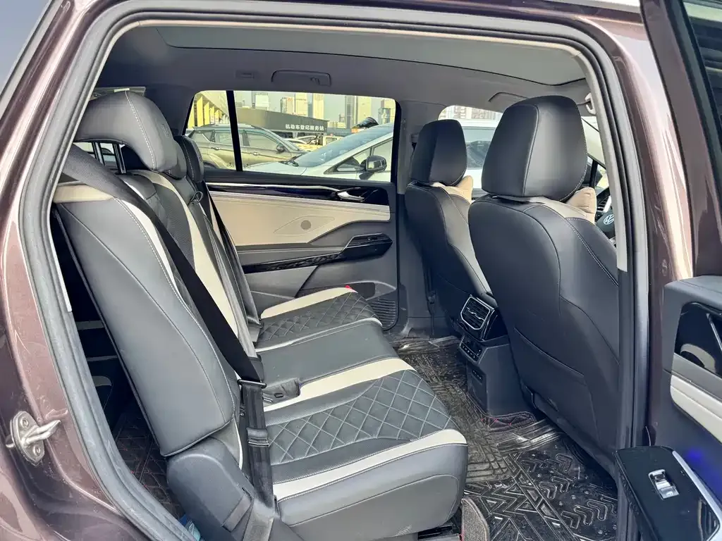 Volkswagen ID.6 Crozz 2021 из CN, фото 7