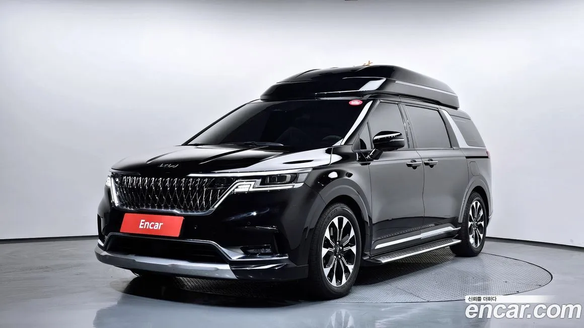 Kia Carnival — фото 1