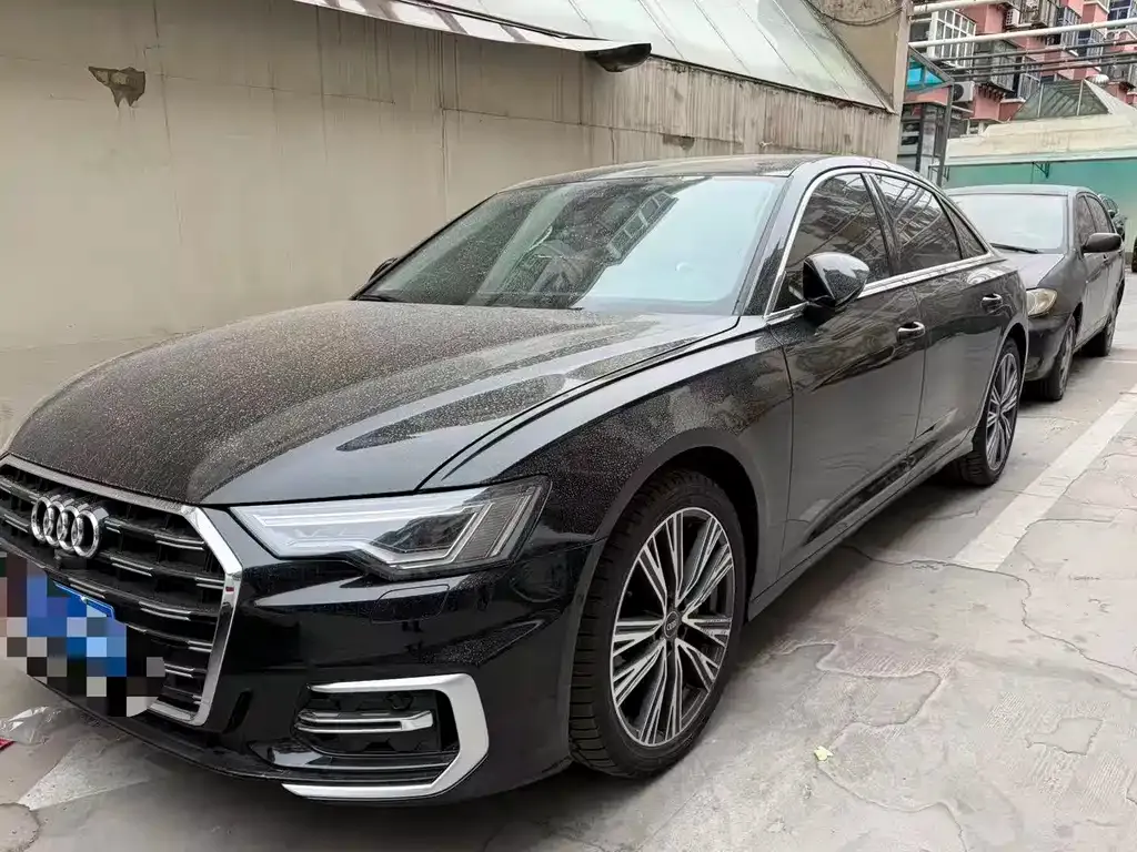 Audi A6L — фото 1