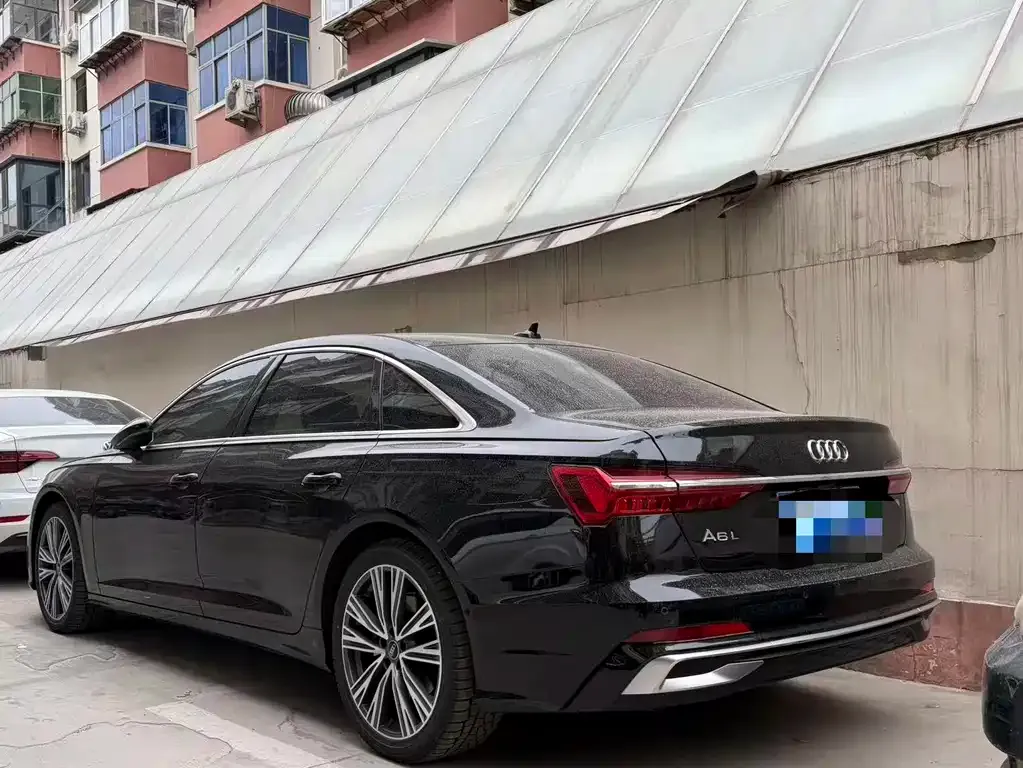 Audi A6L — фото 7