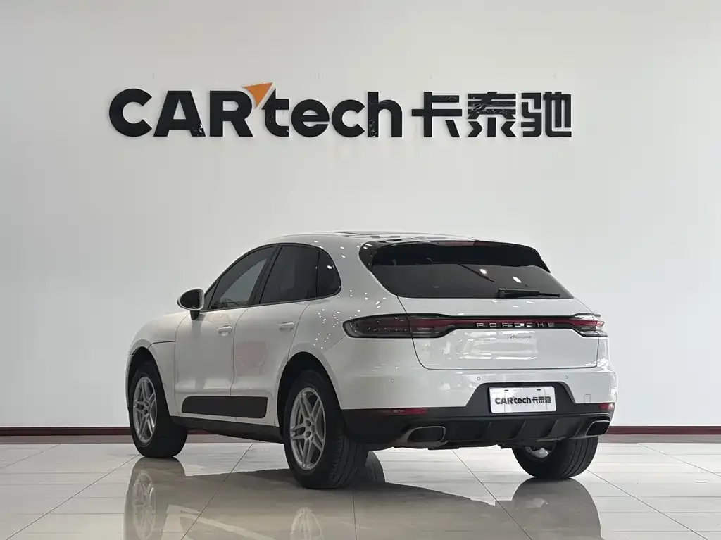 Porsche Macan — фото 10