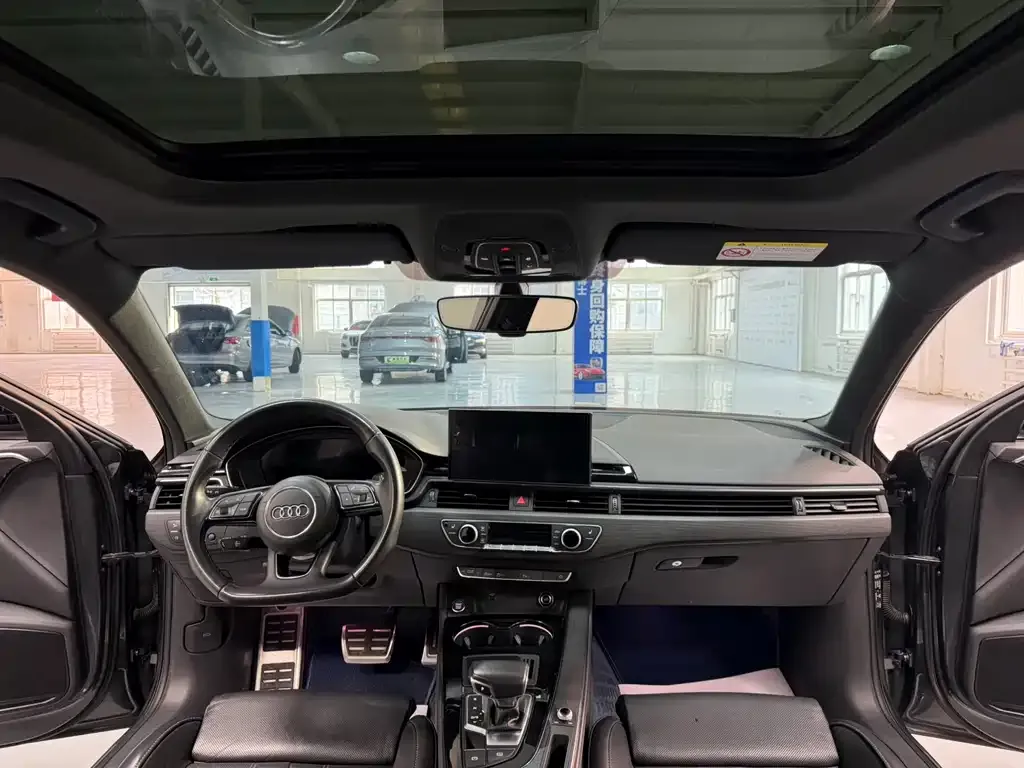 Audi A4L 2024 из CN, фото 10