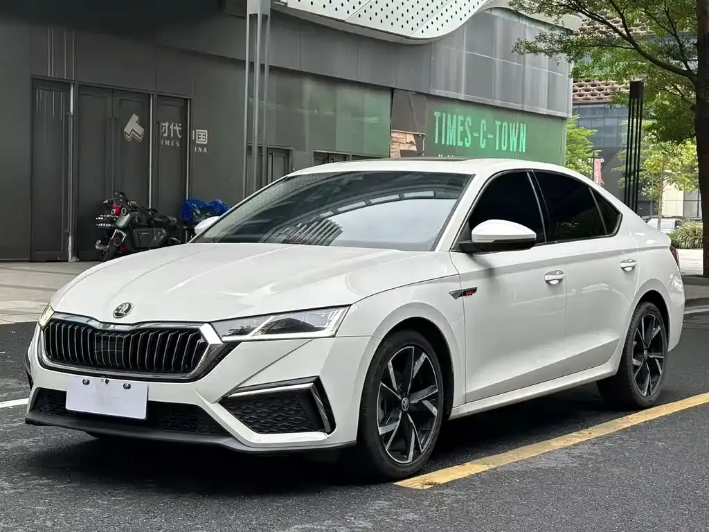 Skoda Octavia 2022 из CN, фото 1