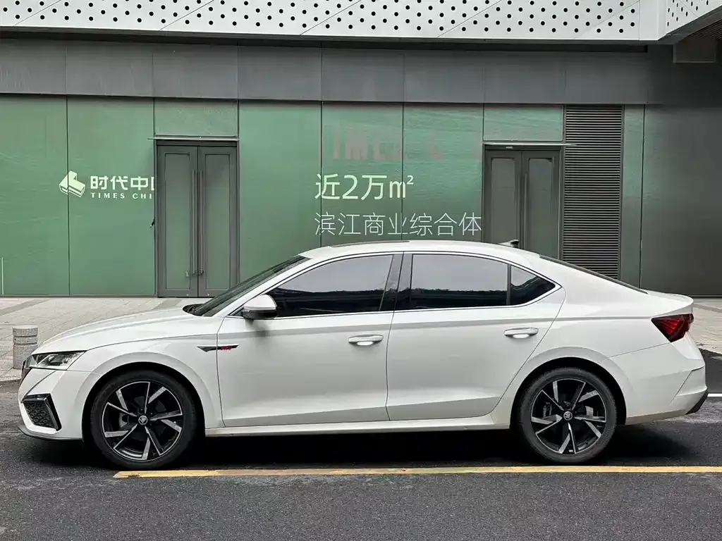 Skoda Octavia 2022 из CN, фото 2
