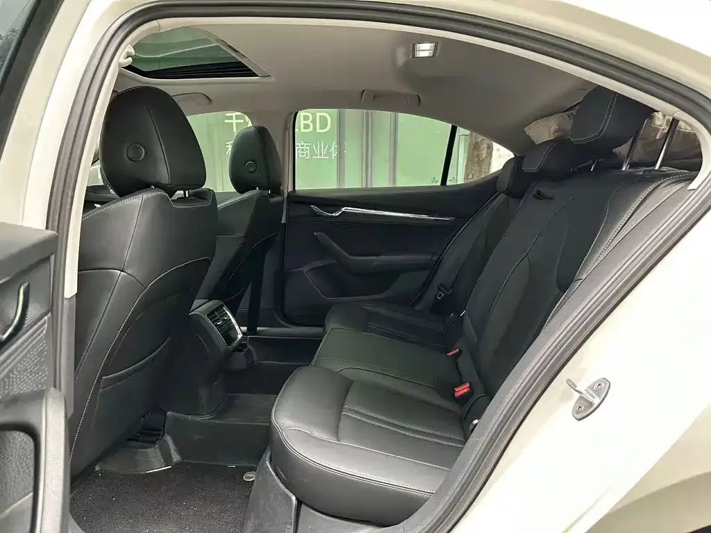 Skoda Octavia 2022 из CN, фото 5