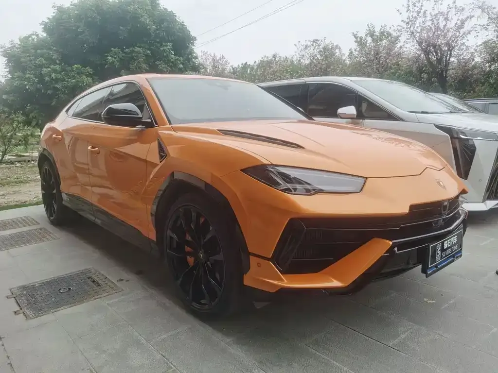 Lamborghini Urus 2023 из CN, фото 2