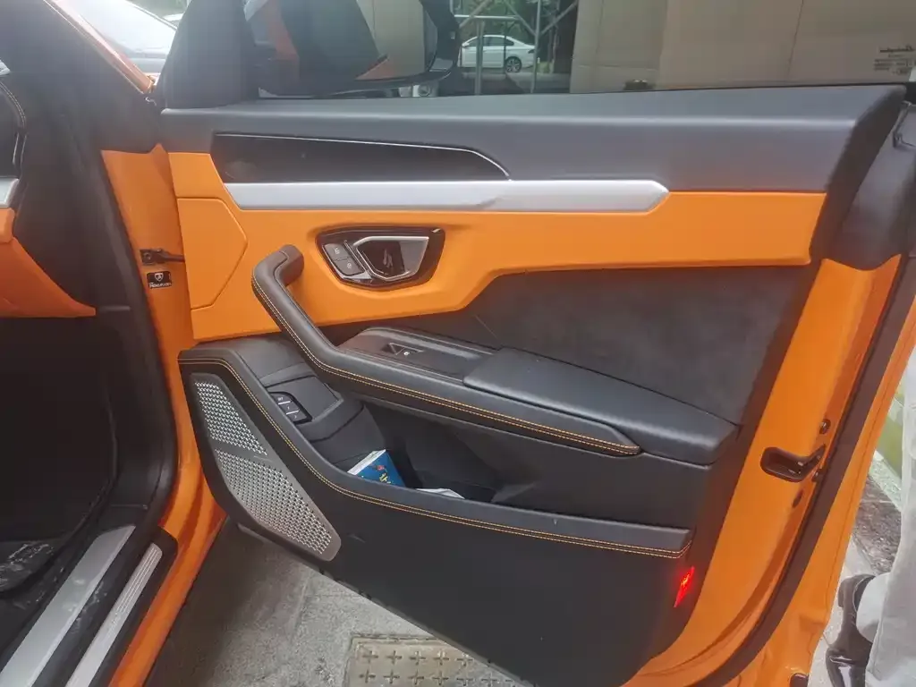 Lamborghini Urus 2023 из CN, фото 7