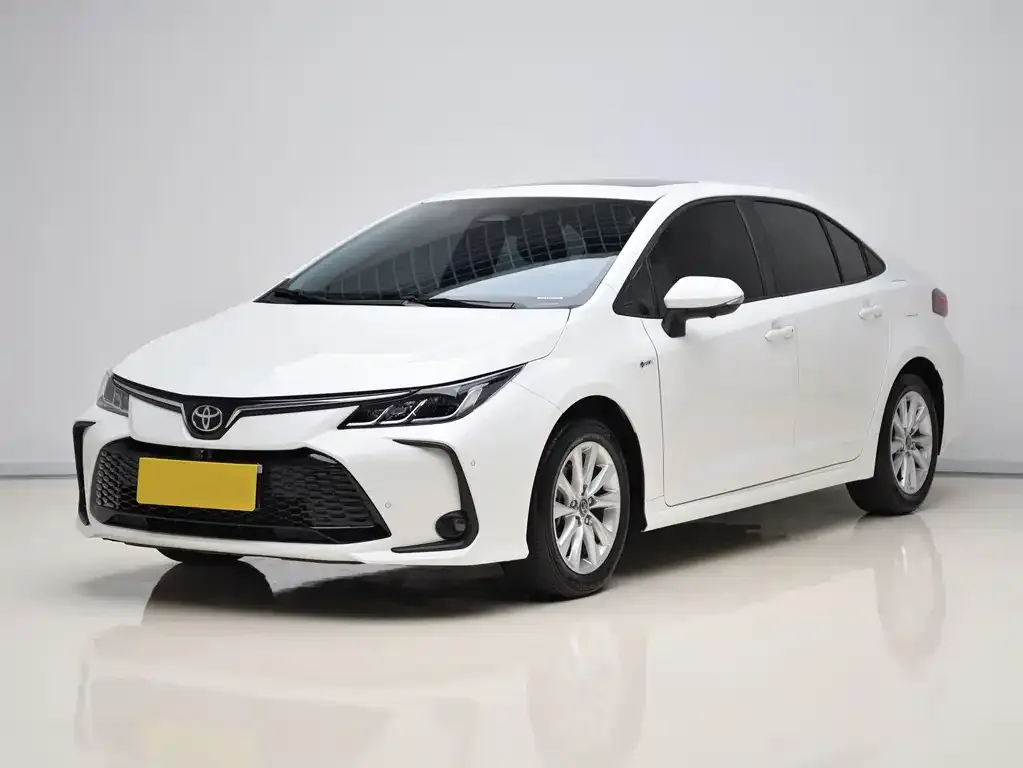 Toyota Corolla 2024 из CN, фото 1