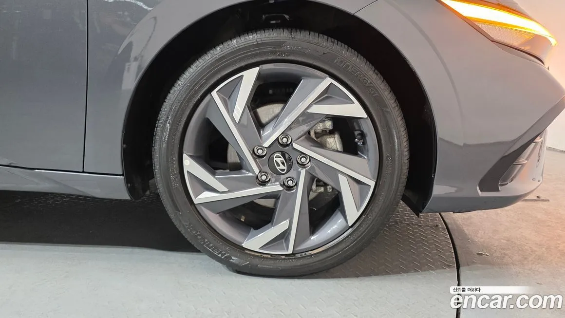 Hyundai AVANTE — фото 9