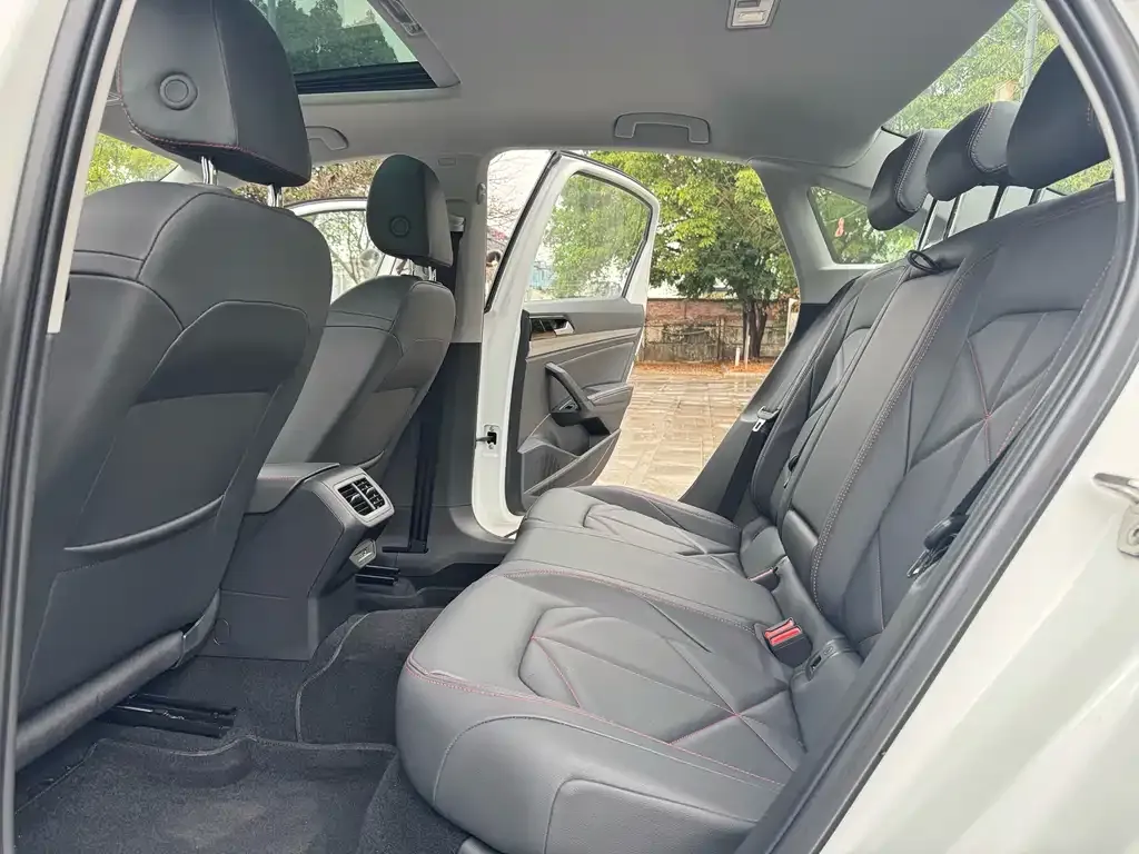 Volkswagen Lavida 2024 из CN, фото 6
