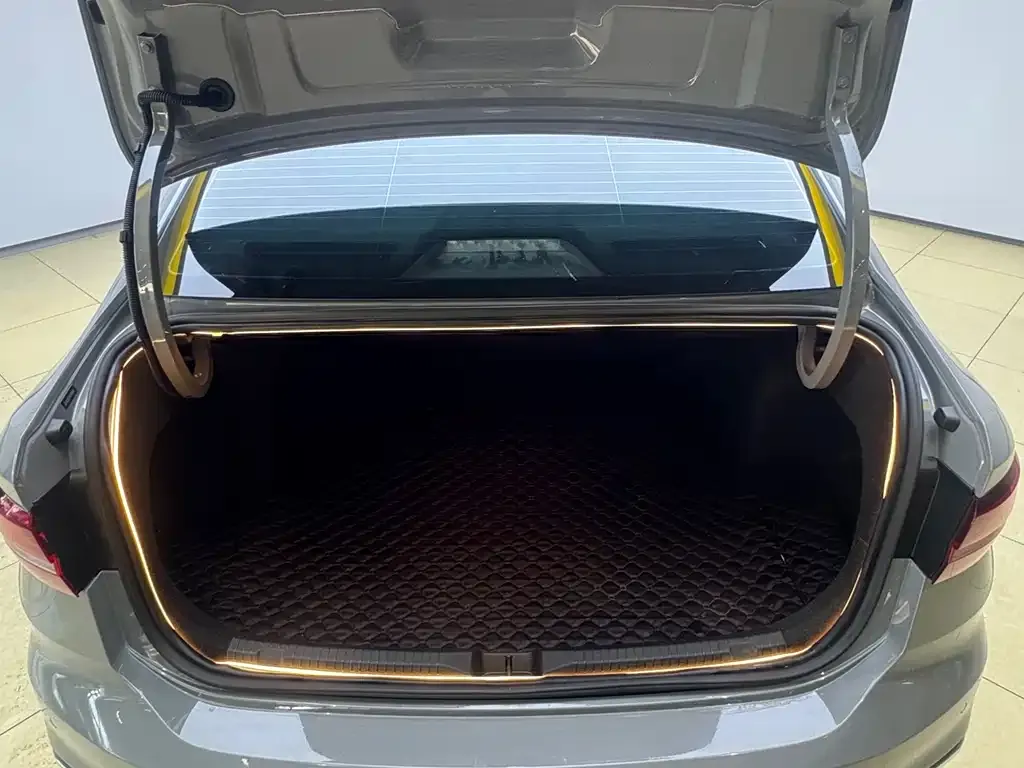Volkswagen Lavida 2022 из CN, фото 10