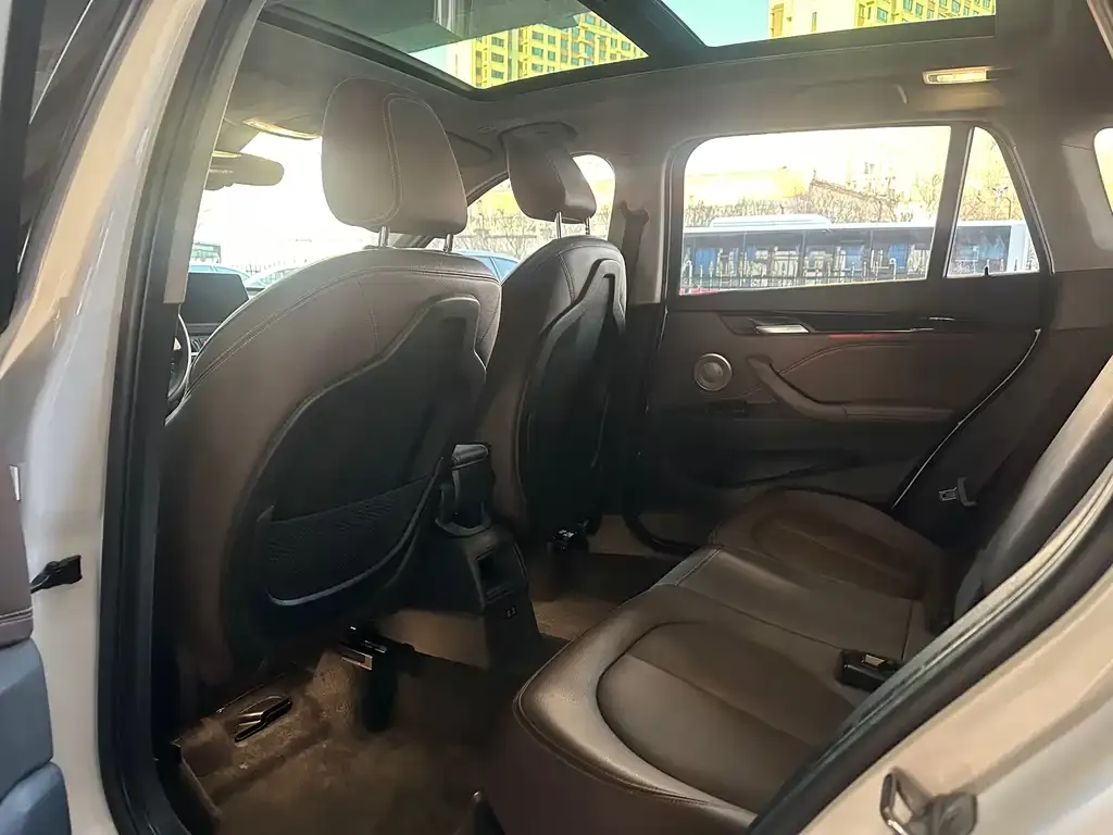 BMW X1 2022 из CN, фото 2