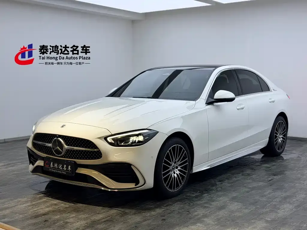 Mercedes-Benz C-Class — фото 1