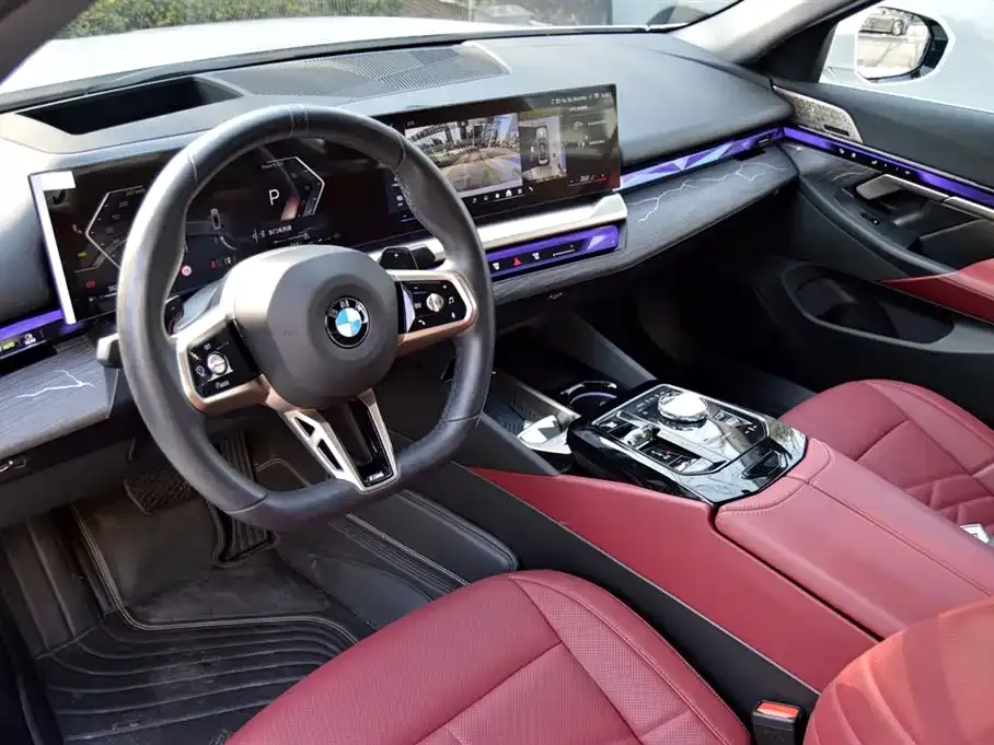 BMW 5 Series 2025 из CN, фото 6