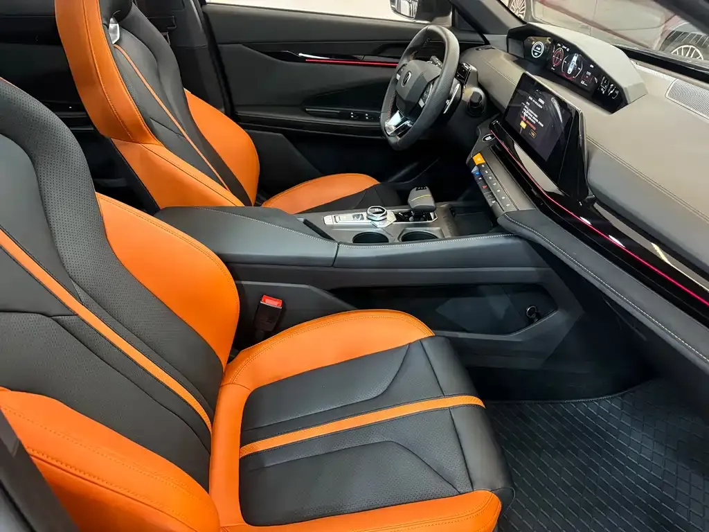 Changan UNI-V 2024 из CN, фото 10