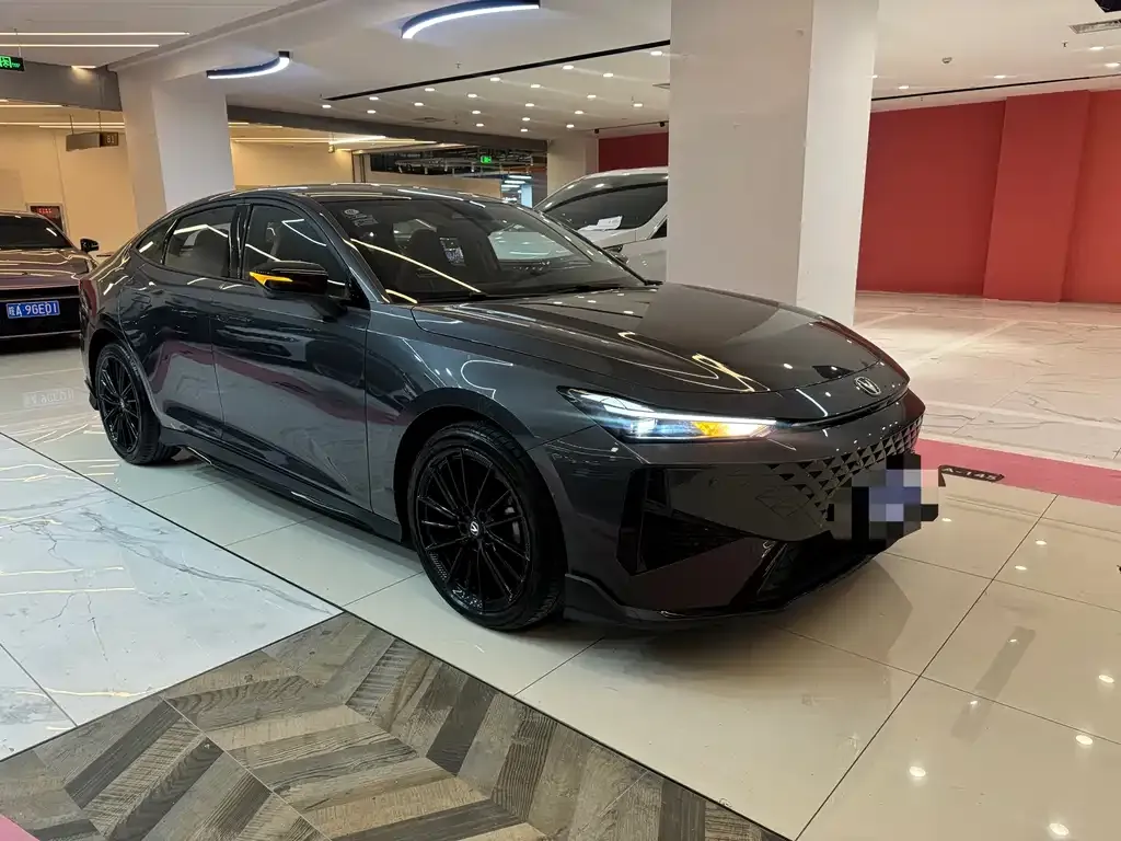 Changan UNI-V 2024 из CN, фото 2