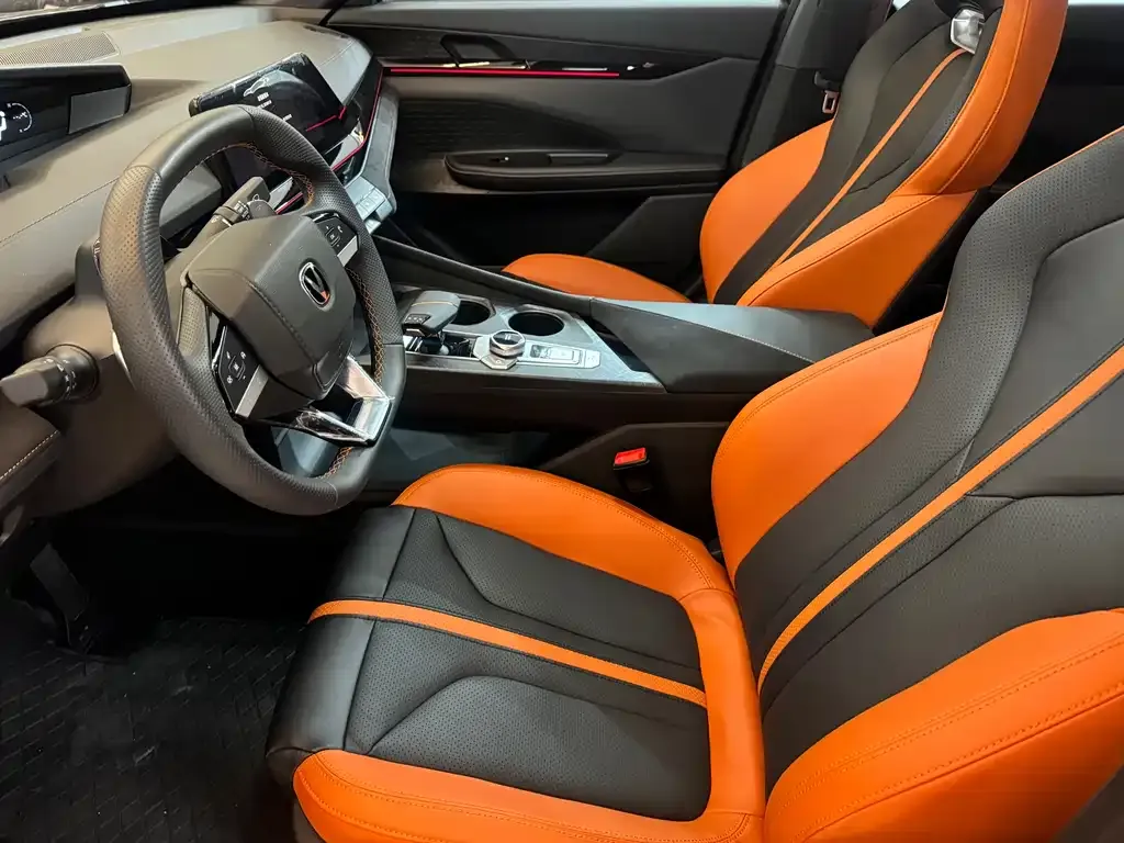 Changan UNI-V 2024 из CN, фото 9