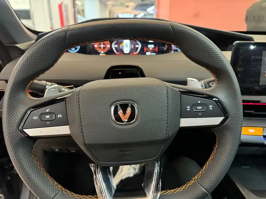 Changan UNI-V 2024 из CN, фото 7