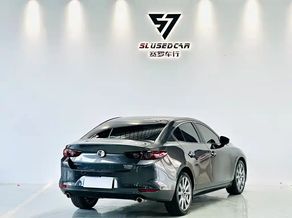 Mazda 3 Axela — фото 9