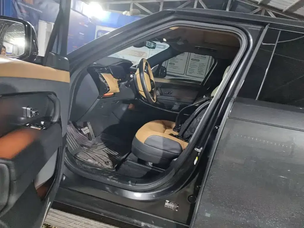 Land Rover Sport 2025 из CN, фото 2