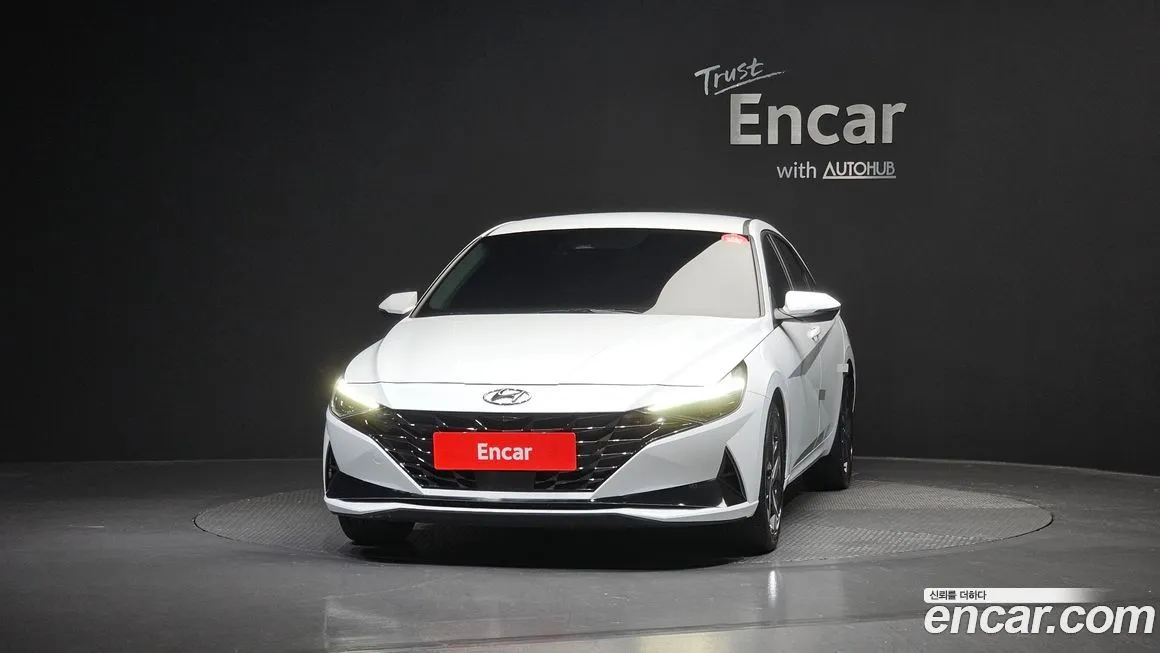 Hyundai AVANTE — фото 2