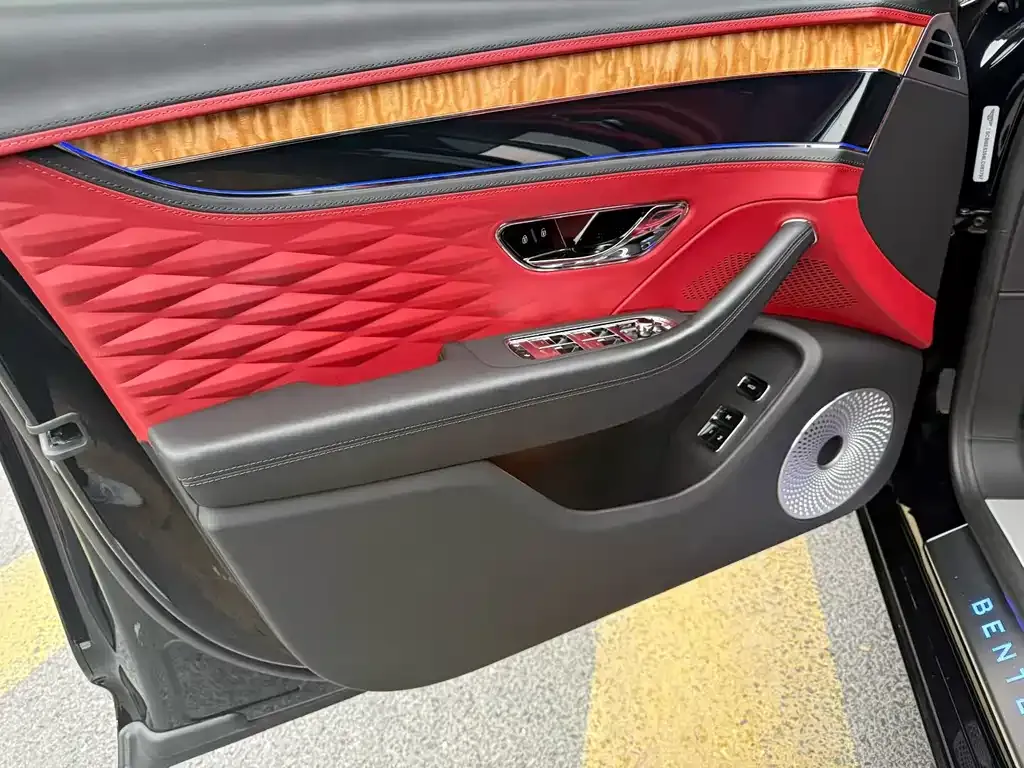 Bentley Flying Spur 2021 из CN, фото 4