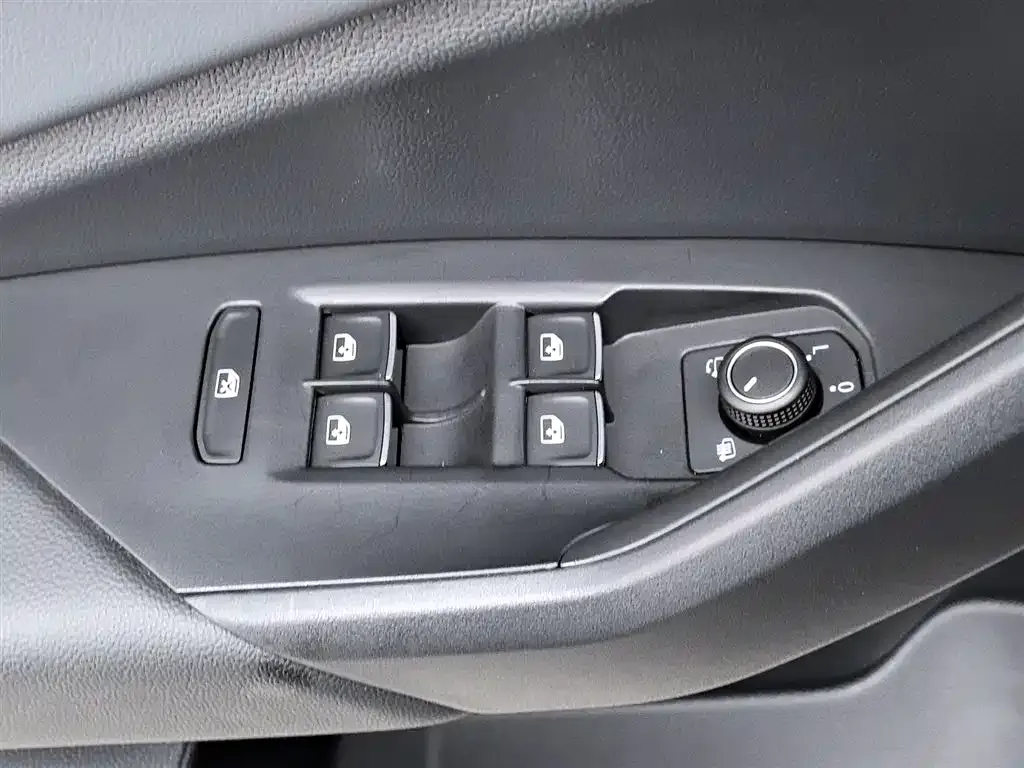 Volkswagen Sagitar 2025 из CN, фото 10