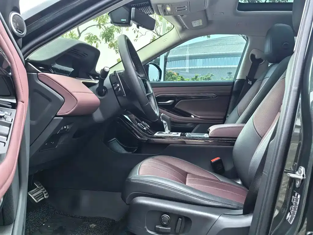 Land Rover Evoque 2024 из CN, фото 4