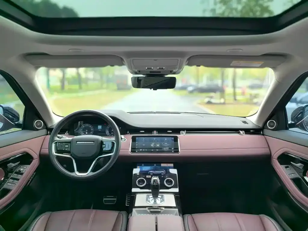 Land Rover Evoque 2024 из CN, фото 2