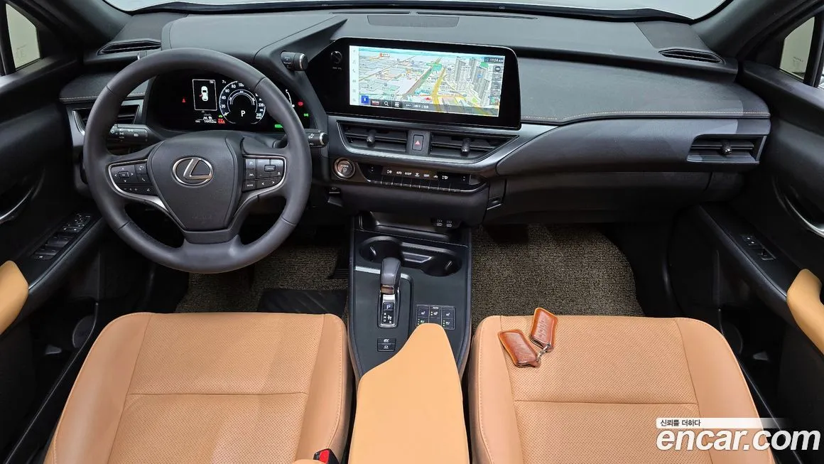 Lexus UX — фото 4