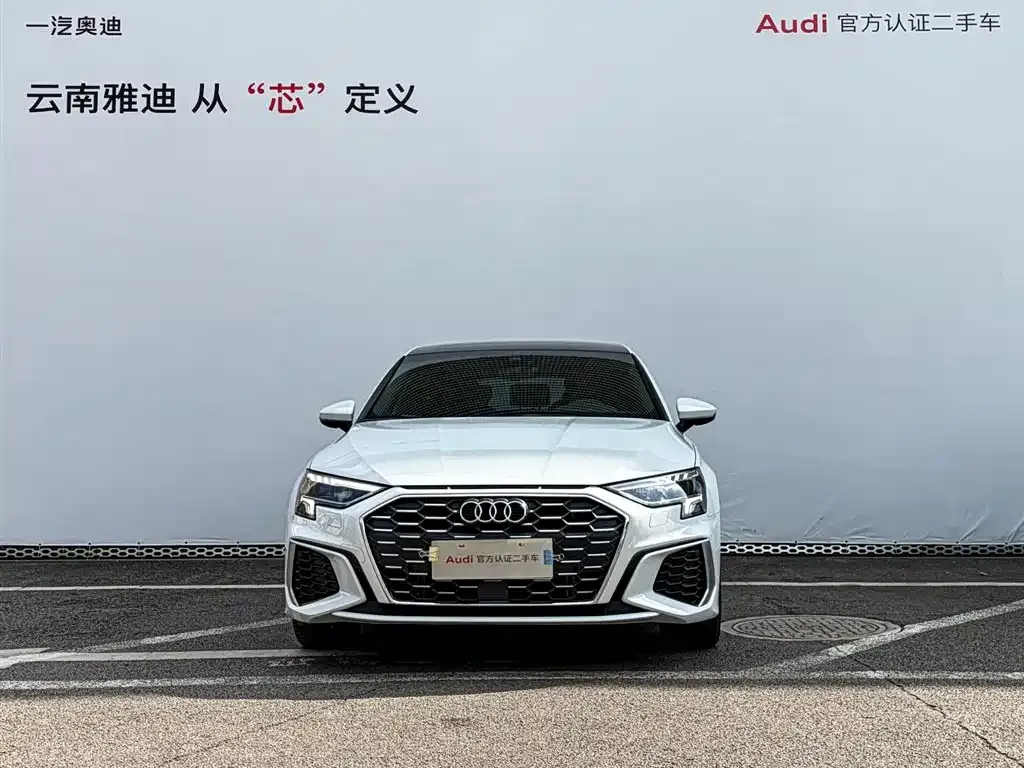Audi A3 2024 из CN, фото 2