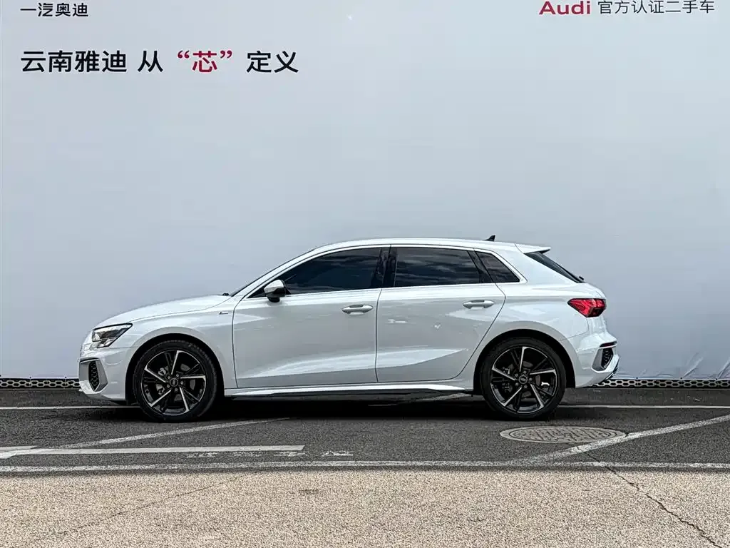 Audi A3 2024 из CN, фото 6