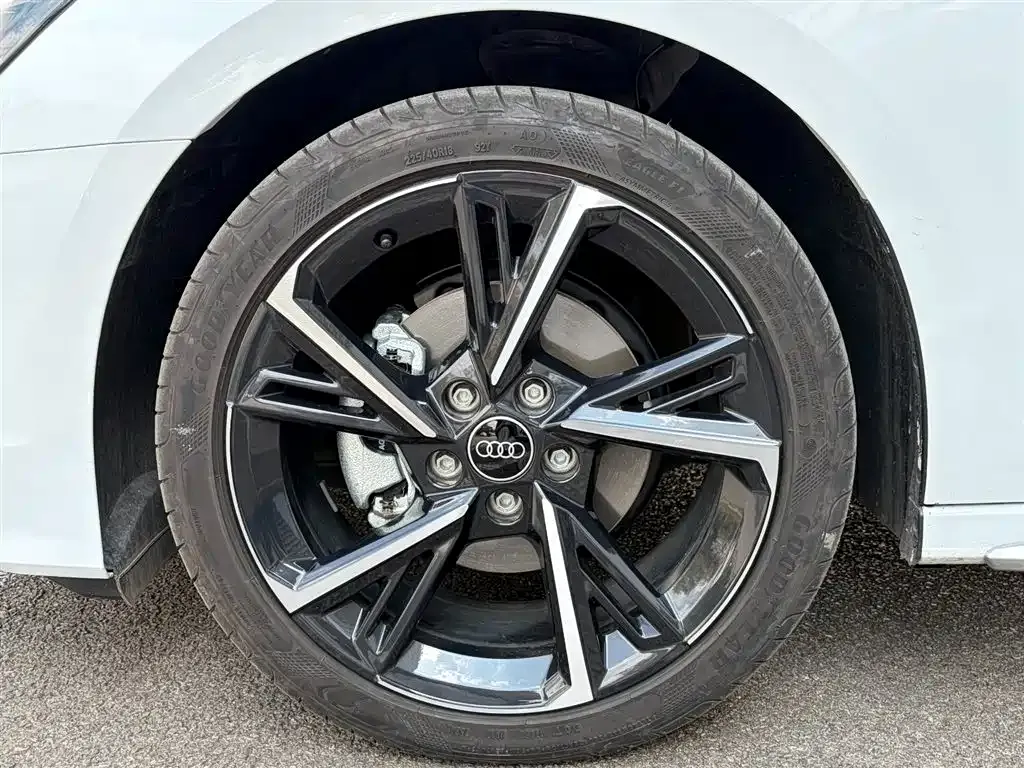 Audi A3 2024 из CN, фото 8