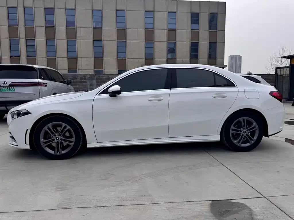 Mercedes-Benz A-Class 2022 из CN, фото 8