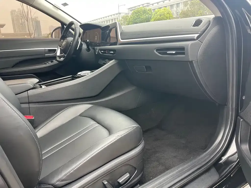 Hyundai Sonata 2021 из CN, фото 10