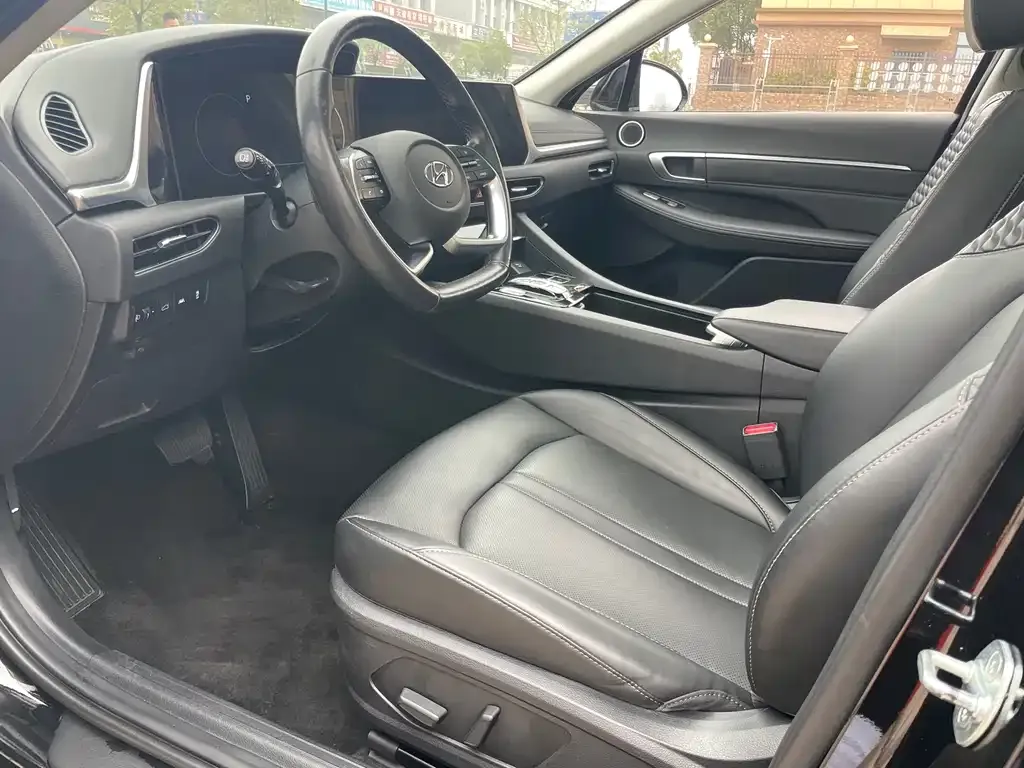 Hyundai Sonata 2021 из CN, фото 8