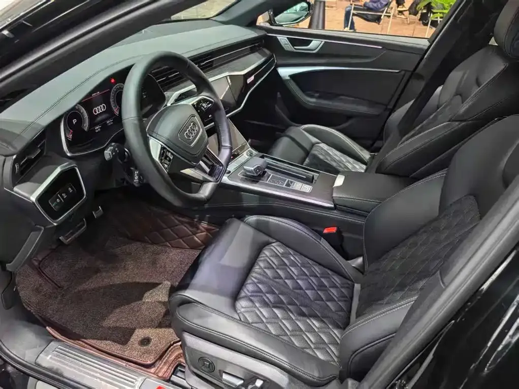 Audi A6L 2025 из CN, фото 5