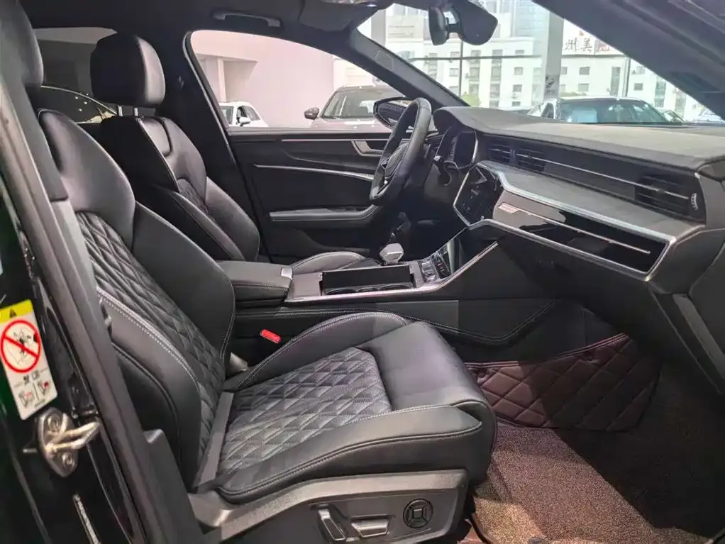 Audi A6L 2025 из CN, фото 7