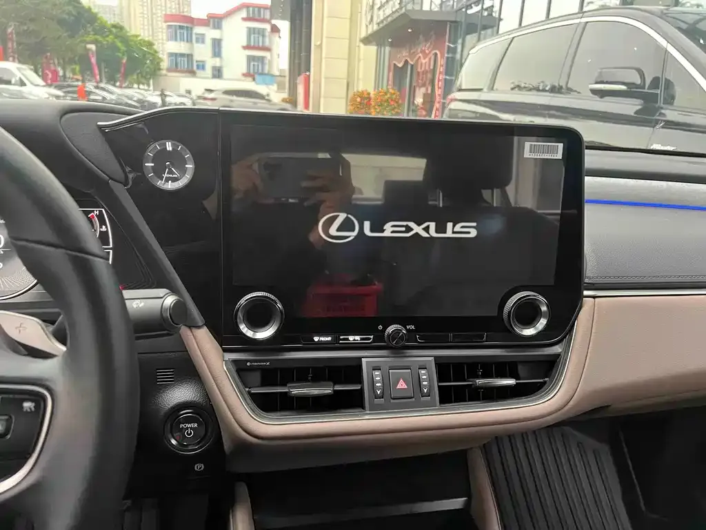 Lexus ES 2025 из CN, фото 4