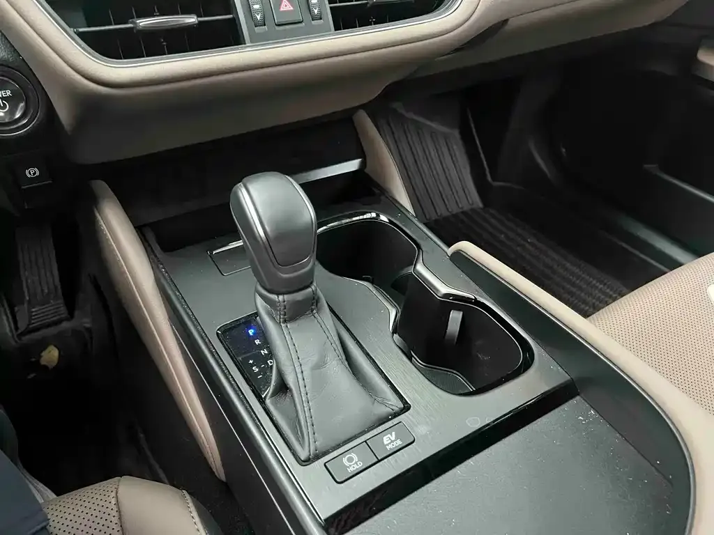 Lexus ES 2025 из CN, фото 5