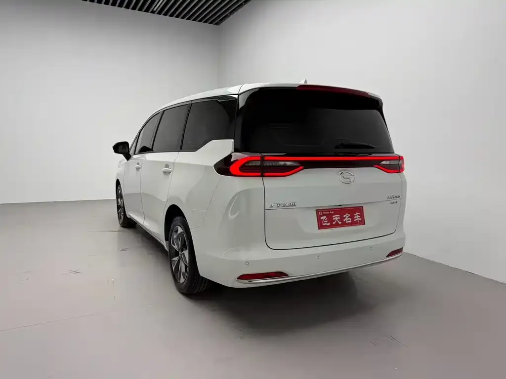 GAC Motor Trumpchi M6 — фото 2