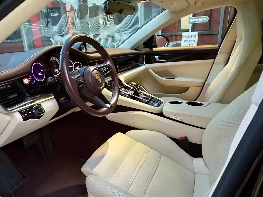Porsche Panamera 2021 из CN, фото 2