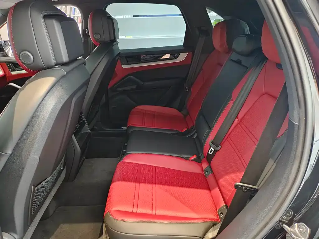 Porsche Cayenne 2025 из CN, фото 10