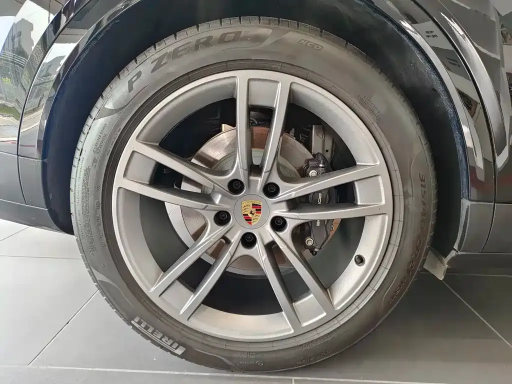Porsche Cayenne 2025 из CN, фото 5