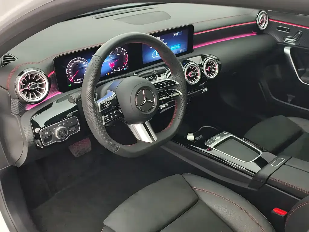 Mercedes-Benz A-Class 2025 из CN, фото 7